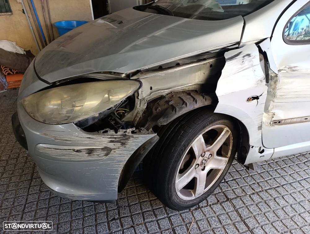 Peugeot 307 1.6 HDi Premium - 3