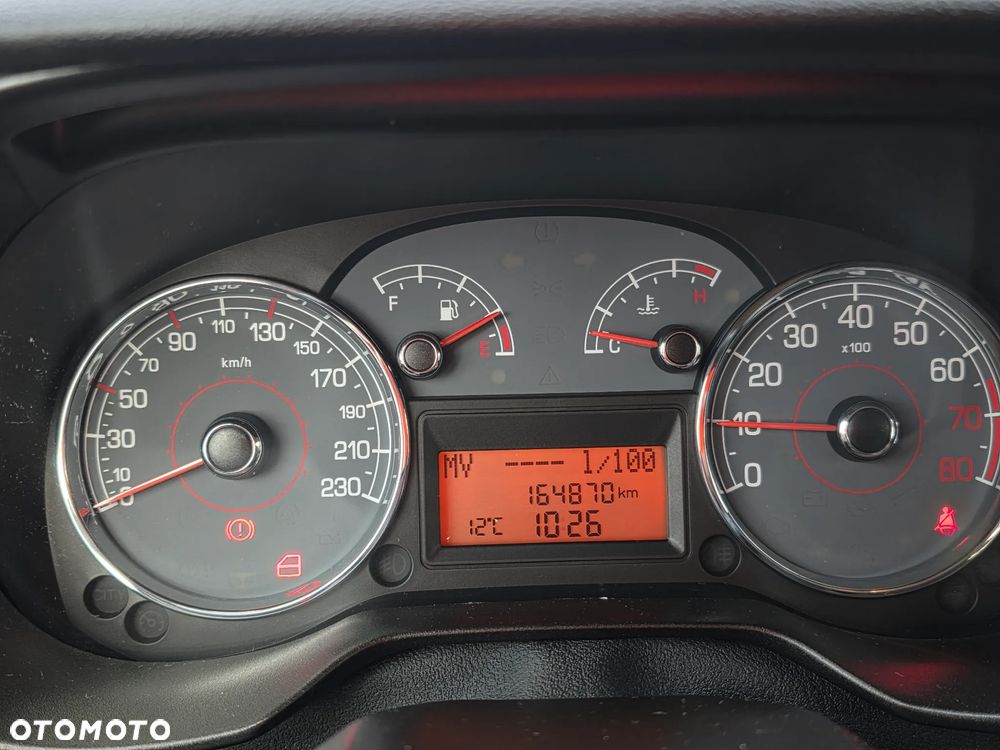 Fiat Grande Punto 1.4 8V Speed - 14