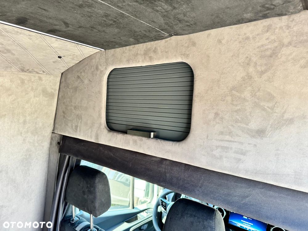 Mercedes-Benz Sprinter 317 - 22