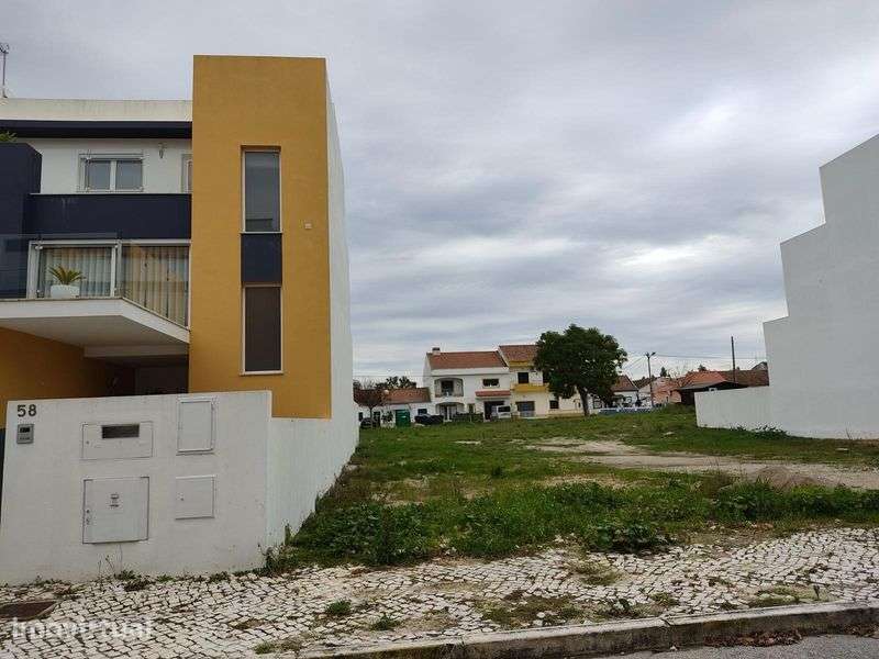 Terreno urbano em venda - Santo Isidro de Pegões - Grande imagem: 3/5