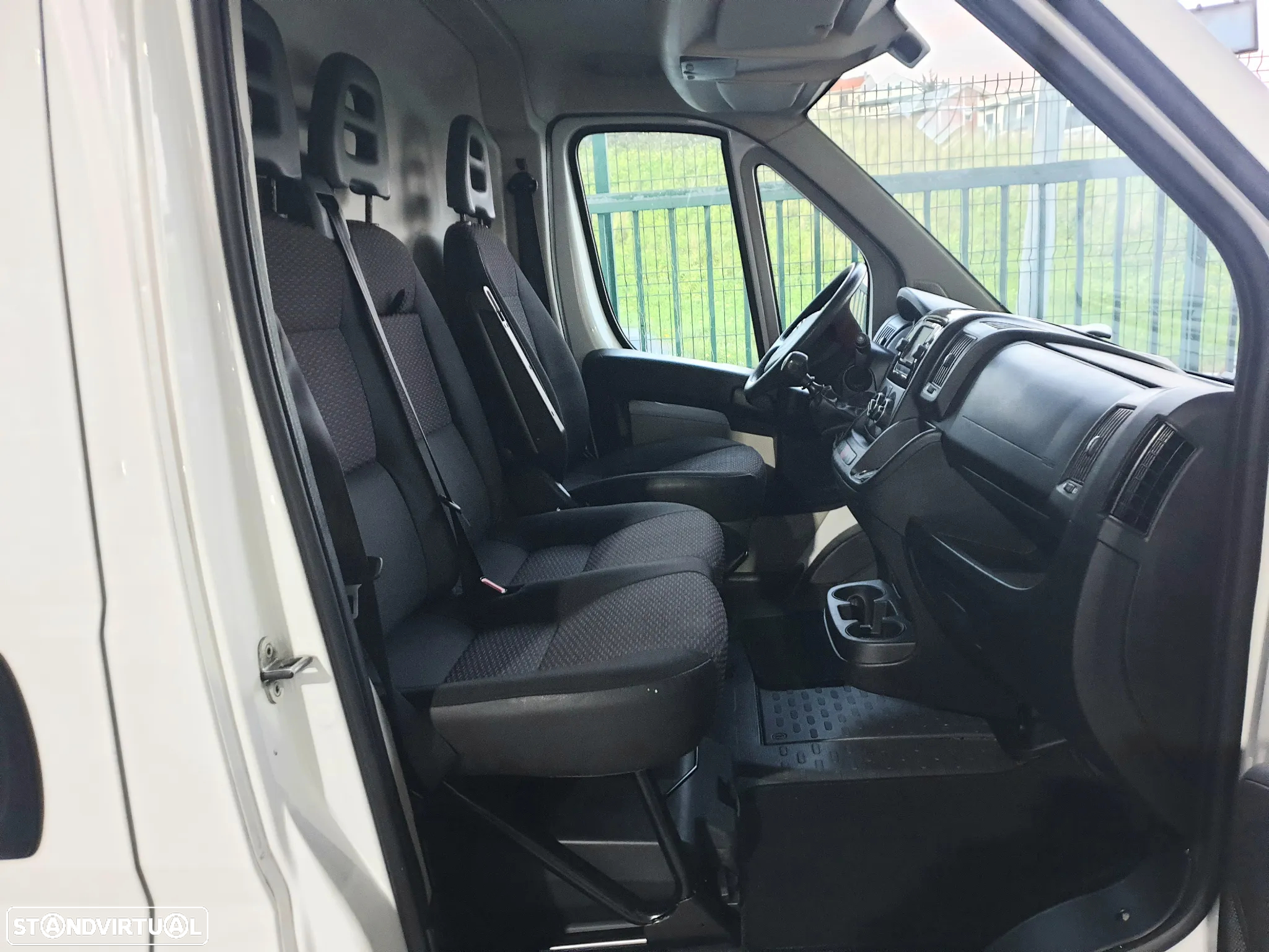 Citroën JUMPER 2.0 BLUEHDI L1H1 * GPS* AC *SENSORES* IVA DEDUTÍVEL - 11