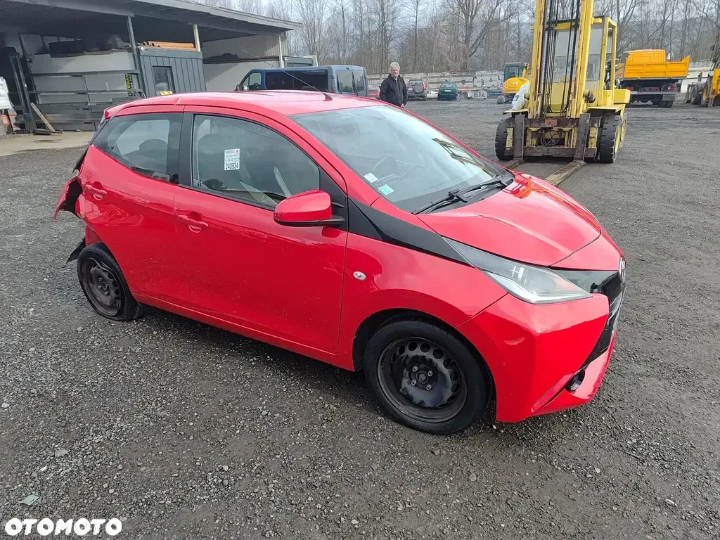 Toyota Aygo 1.0 VVT-i Sprint EU6 - 18