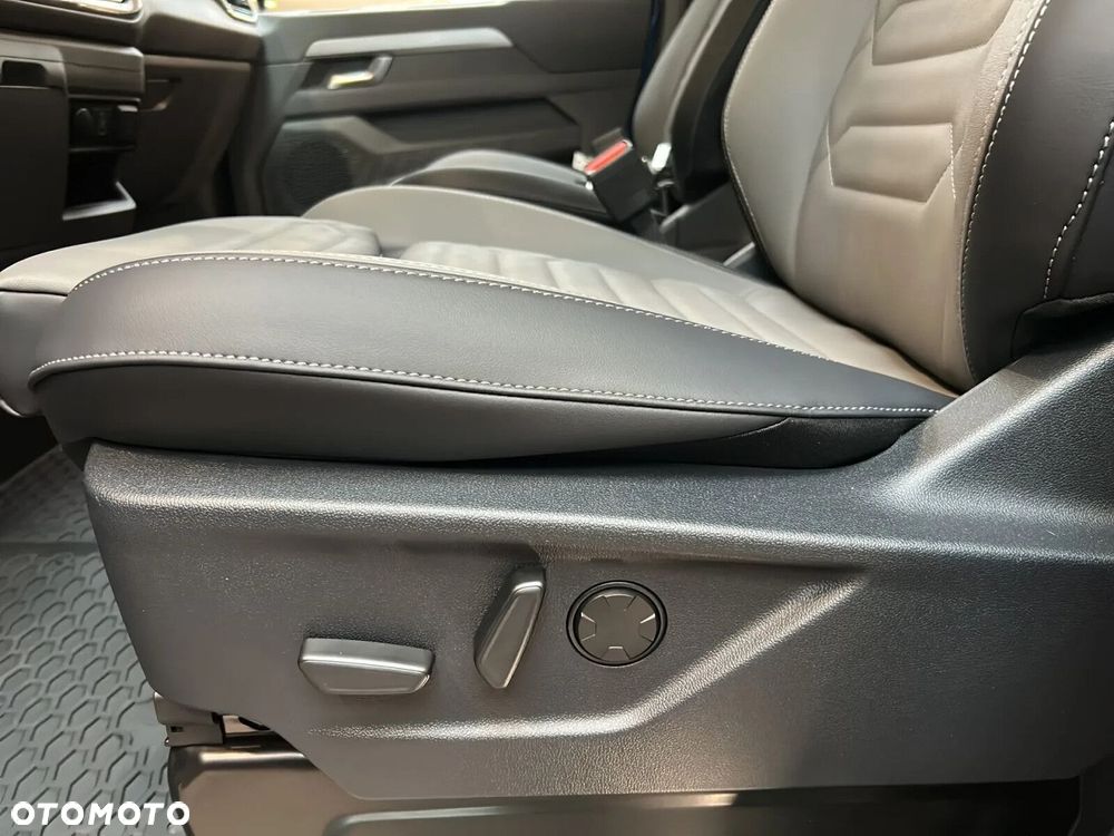 Volkswagen Caravelle Style 2.0 TDI 4Motion 170 KM automat - 25