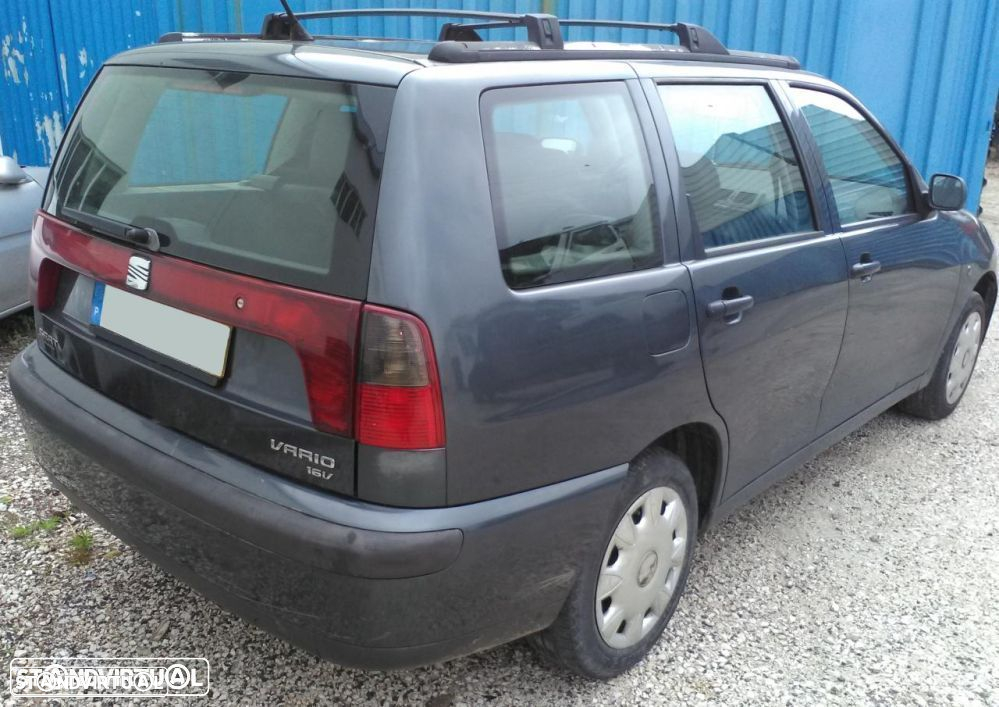 SEAT Córdoba Vario 1.4 gasolina de 2001 para Peças - 2