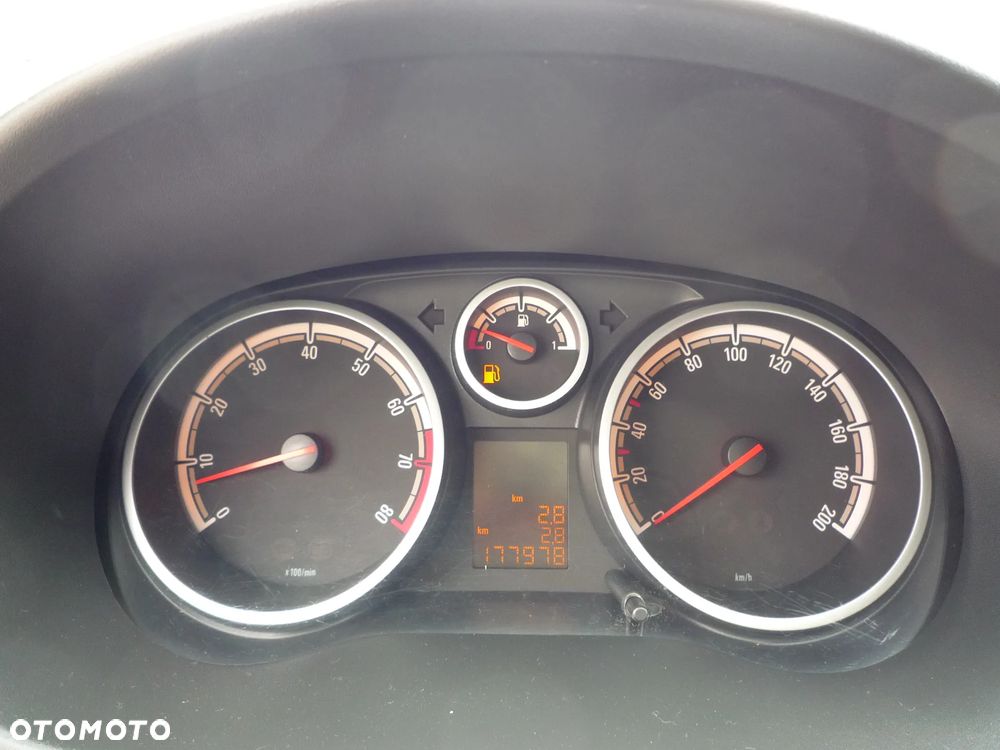 Opel Corsa 1.2 16V Enjoy - 21