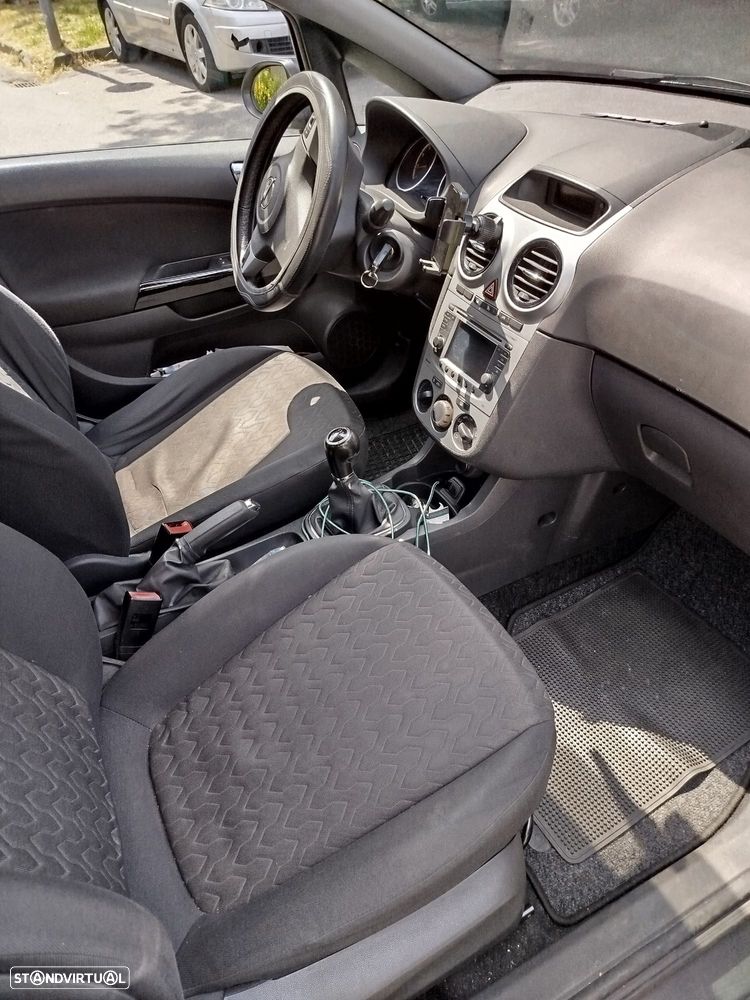Opel Corsa - 8