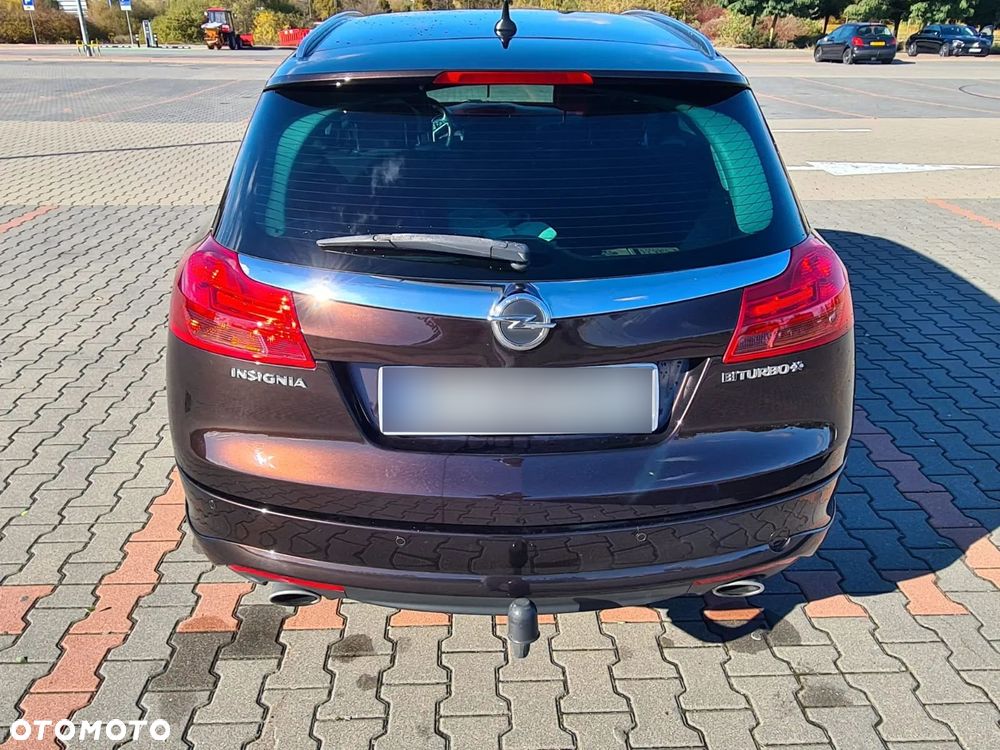 Opel Insignia 2.0 CDTI Sports Tourer 4x4 Automatik - 4