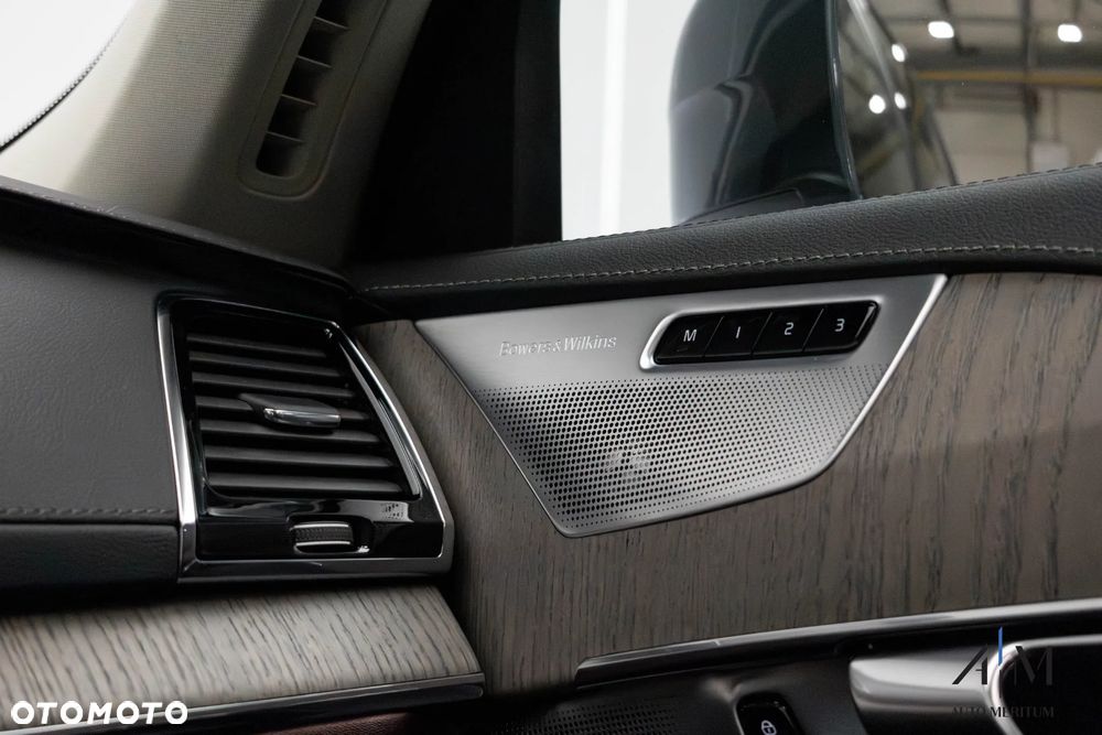 Volvo XC 90 B5 D AWD Ultimate Bright - 22