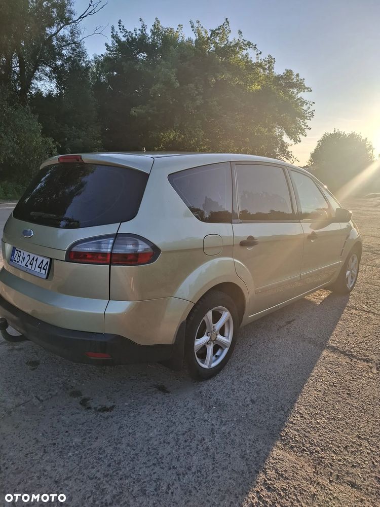 Ford S-Max - 5