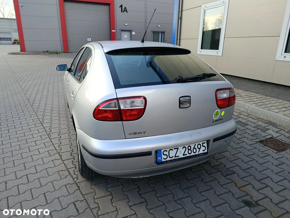 Seat Leon 1.6 Signo - 11
