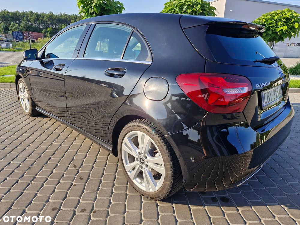 Mercedes-Benz Klasa A 180 d 7G-DCT - 10