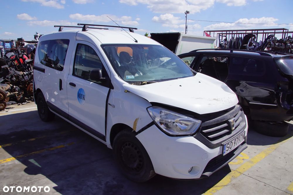 Auto na części - Dacia Dokker 1.6 SCE 102 KM H4M738 JR5076 DV369 2016R Silnik Skrzynia Drzwi Błotnik Lampa Lusterko Klamka Szyba Deska Kokpit Sterownik Moduł Czujnik Licznik Panel Kierownica - 1