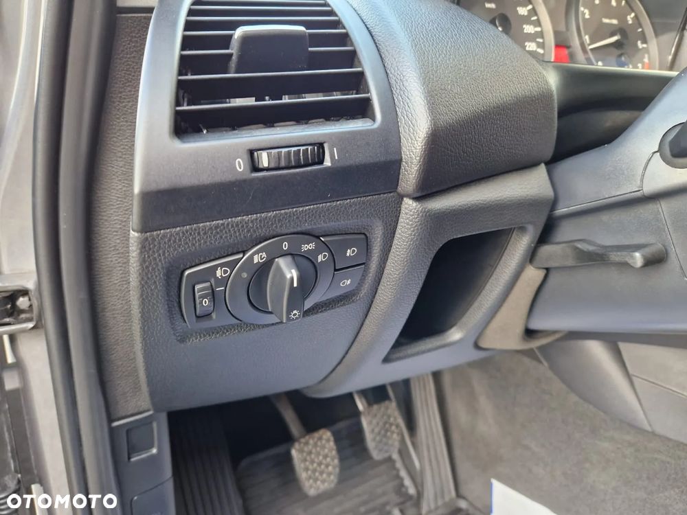 BMW Seria 1 116i - 11