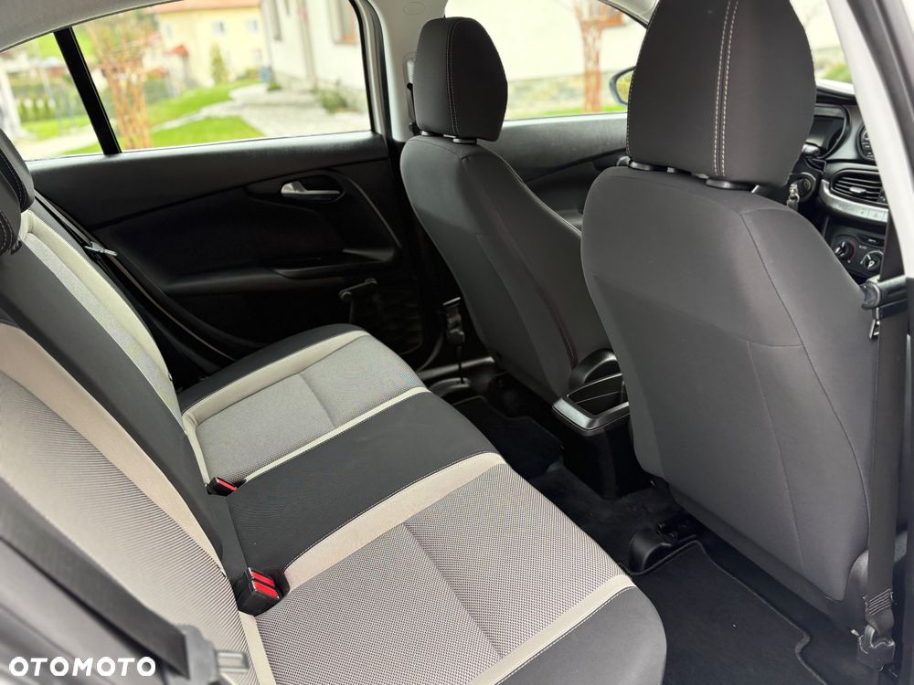 Fiat Tipo 1.4 16V Easy - 11