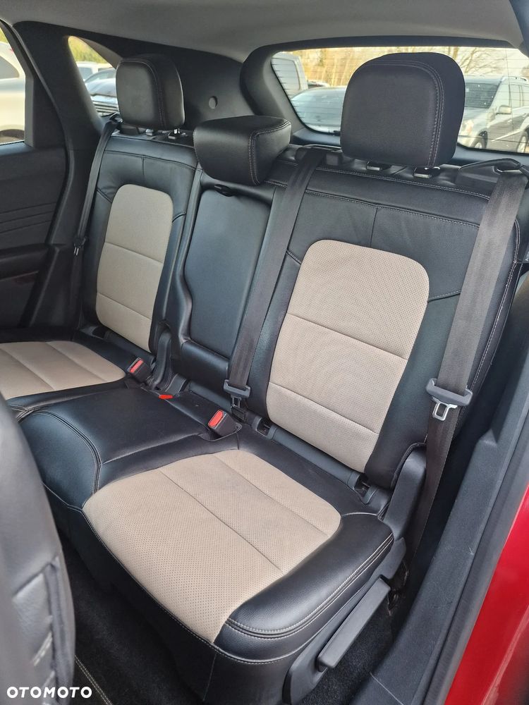 Ford Kuga 2.5 FHEV AWD Titanium X - 18