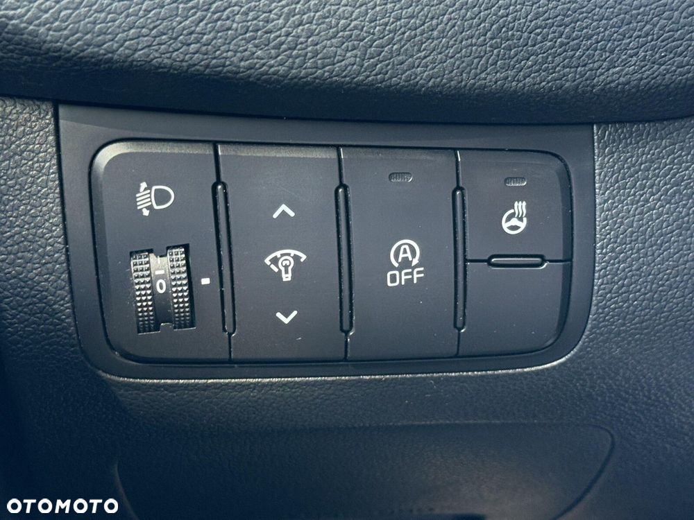 Kia Ceed - 24