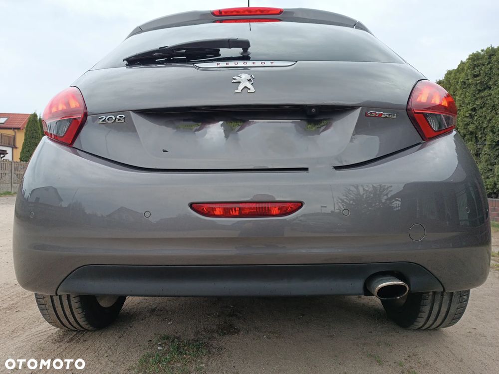 Peugeot 208 - 10