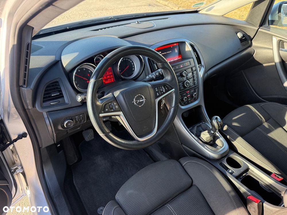 Opel Astra - 16