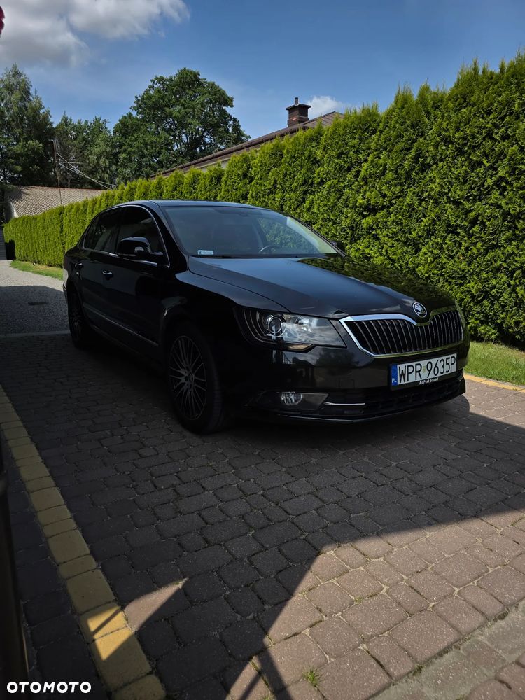 Skoda Superb 2.0 TDI Elegance DSG - 6