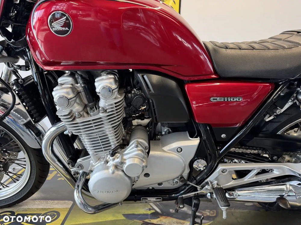 Honda CB - 23