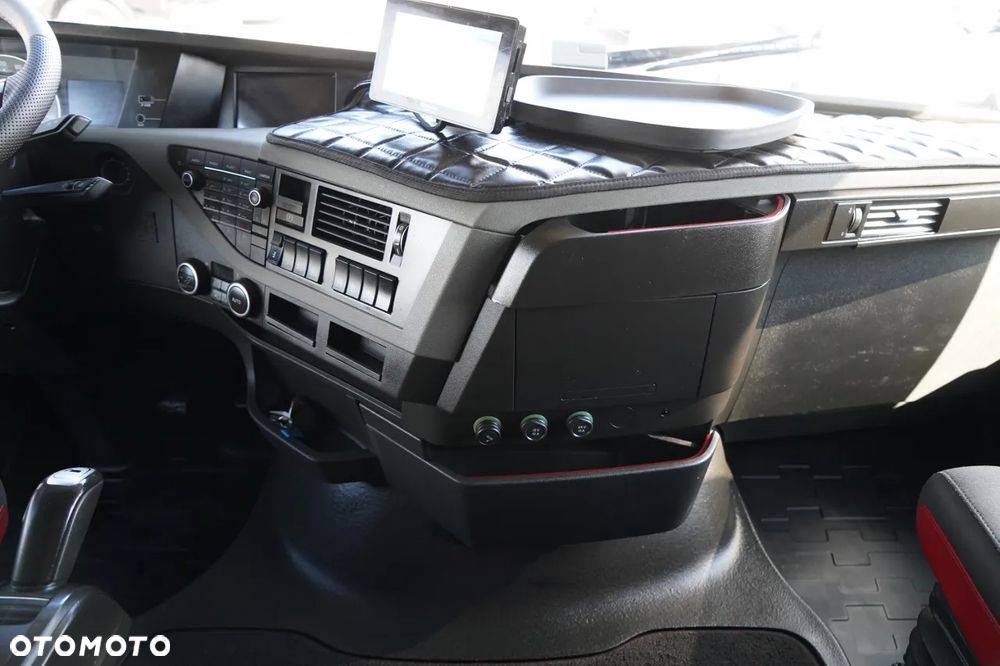Volvo FH 500 / HYDRAULIKA / I-SHIFT / DWA ZBIORNIKI PALIWA  / - 30