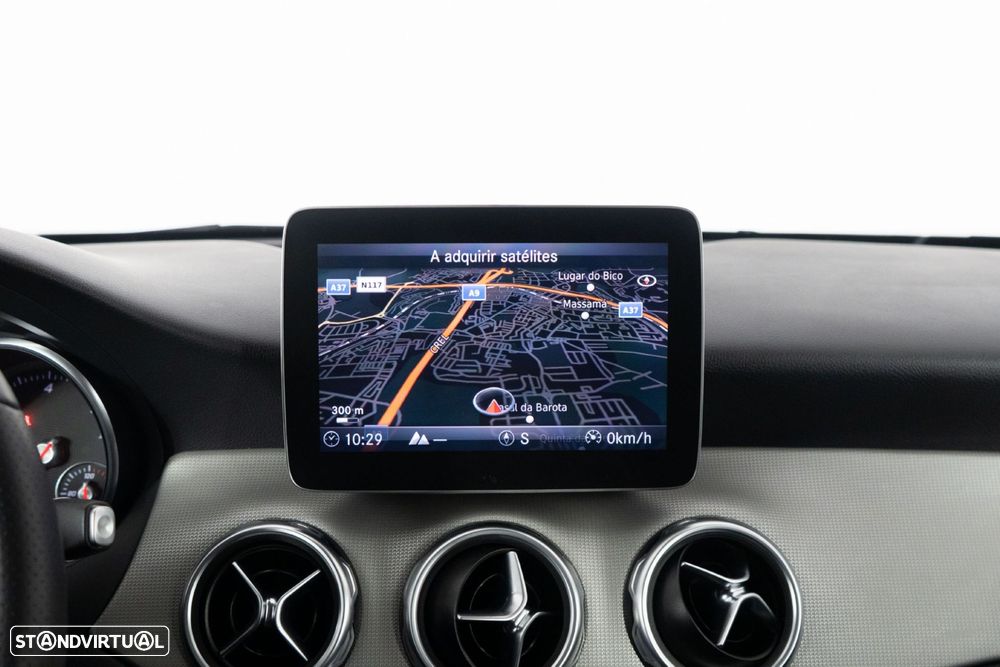 Mercedes-Benz GLA 180 d Urban Aut. - 22