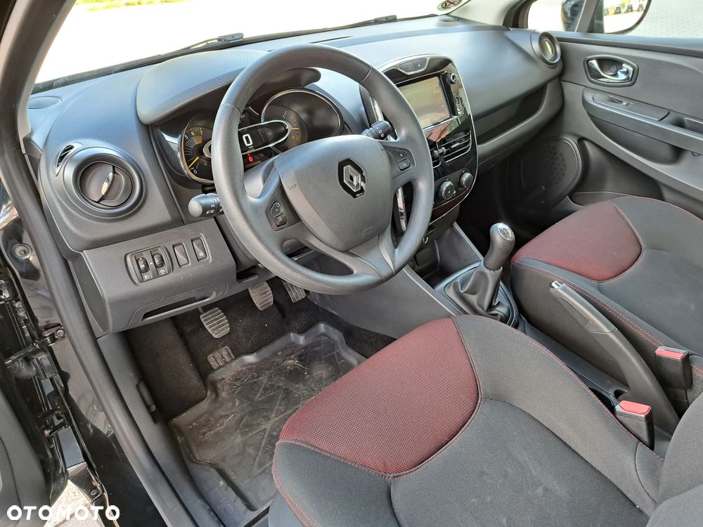 Renault Clio - 15