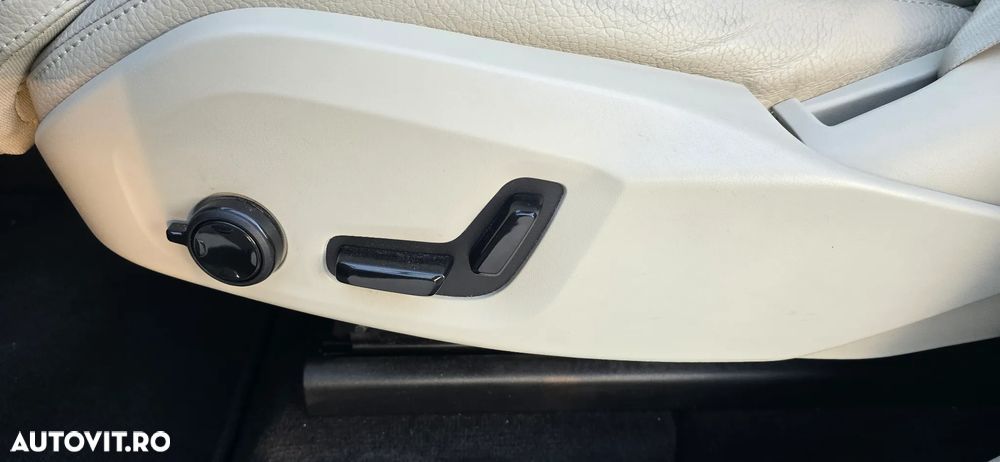 Volvo XC 60 Recharge T6 Twin Engine eAWD Inscription Expression - 17