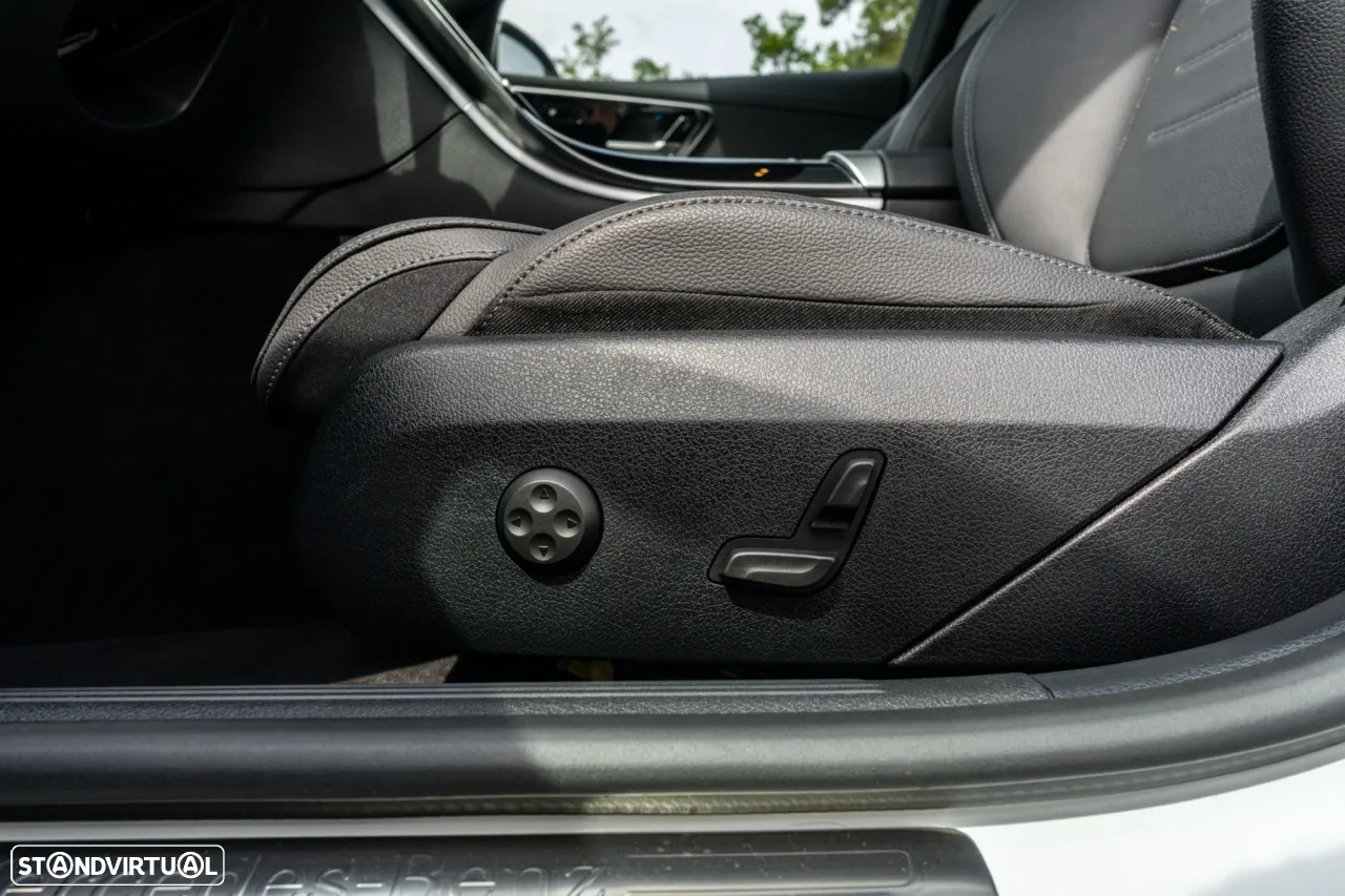 Mercedes-Benz C 300 d - 37