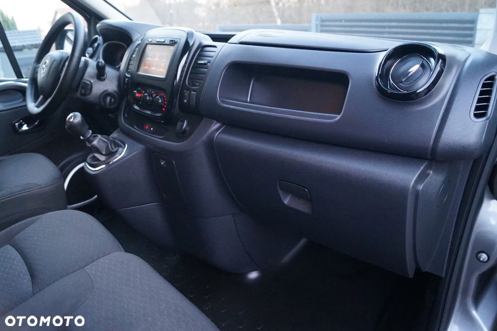 Opel Vivaro - 19