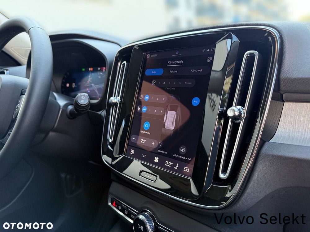 Volvo XC 40 - 21