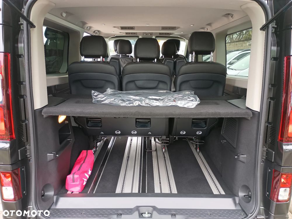 Renault Trafic - 15