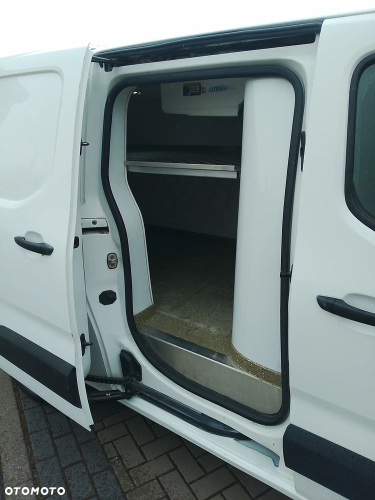 Peugeot Partner Proace Berlingo Combo Doblo L2 Izoterma Chłodnia Salon PL półka Inox 3 osoby - 15