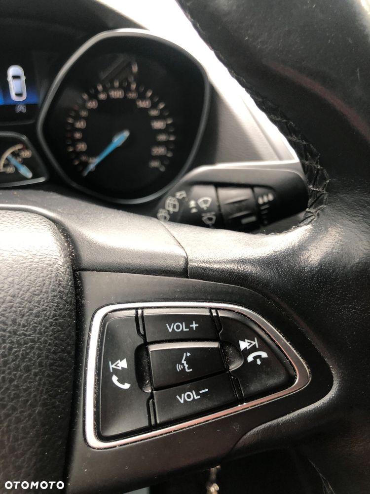 Ford C-MAX 1.5 TDCi Start-Stop-System Titanium - 25
