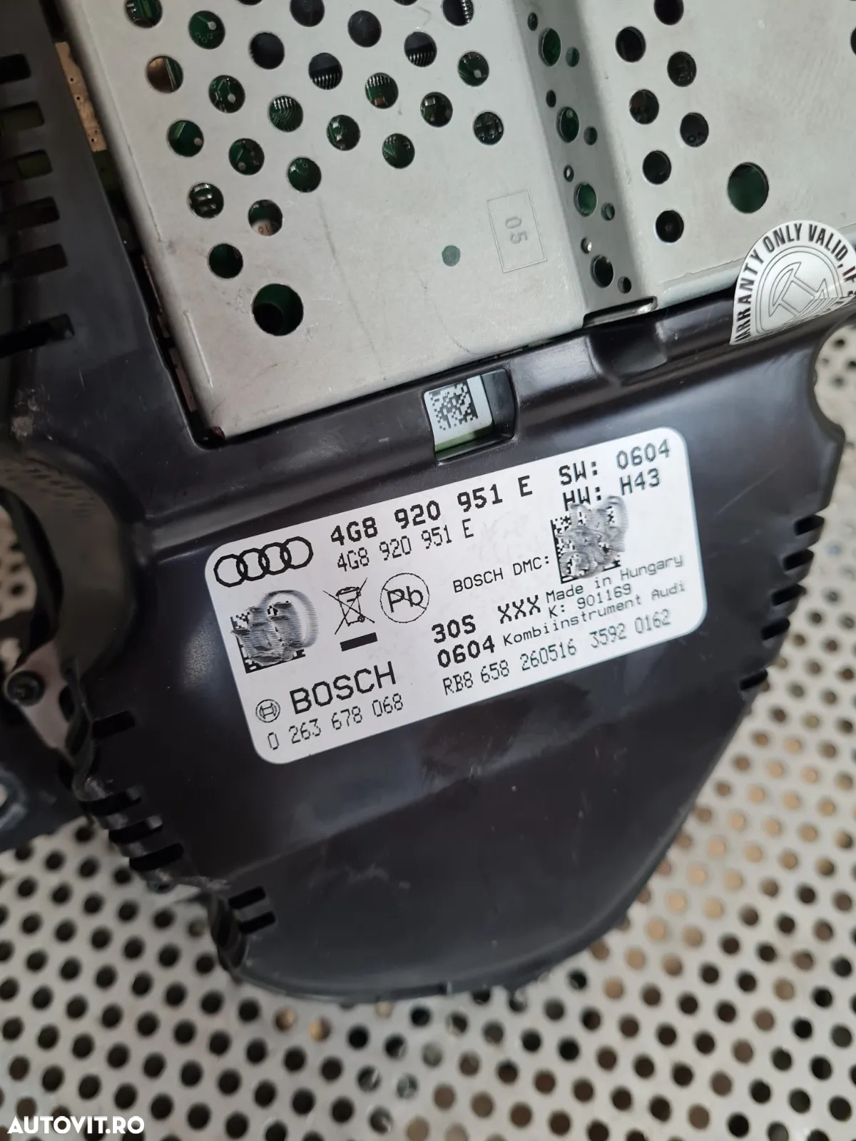 Ceasuri Bord Audi A6 C7 De Anglia 2012-2013-2014-2015-2016-2017-2018 Cod 4GE Diesel - Dezmembrari A - 6