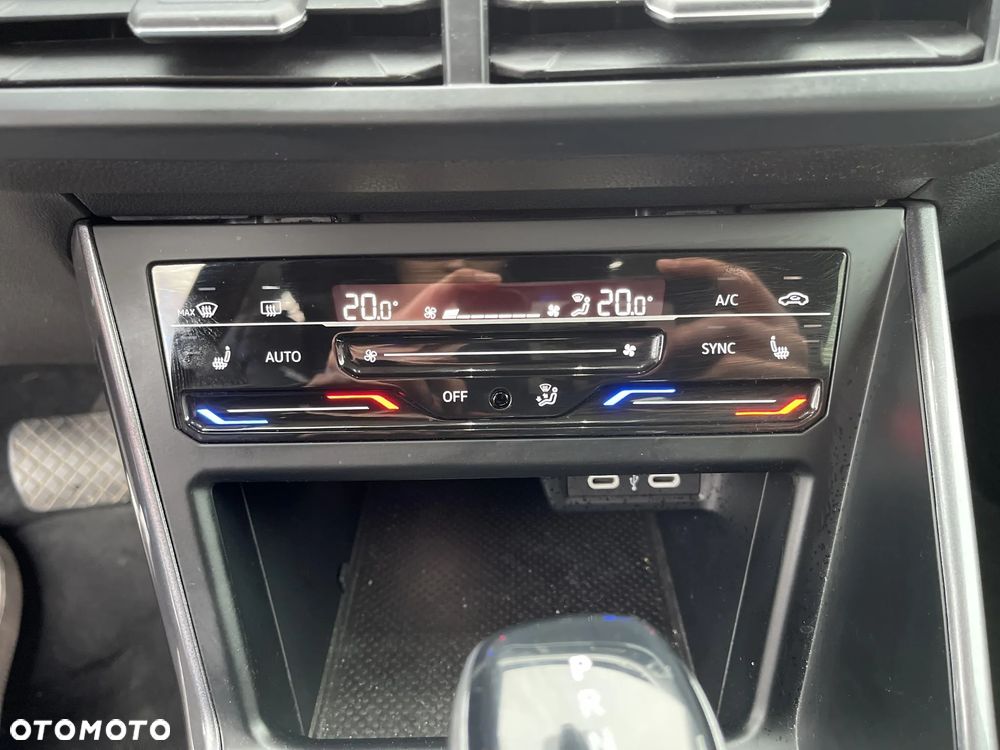 Volkswagen Taigo 1.5 TSI ACT Style DSG - 21