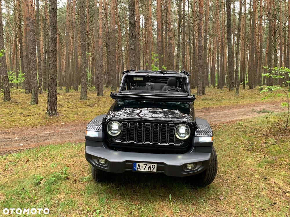 Jeep Wrangler - 23