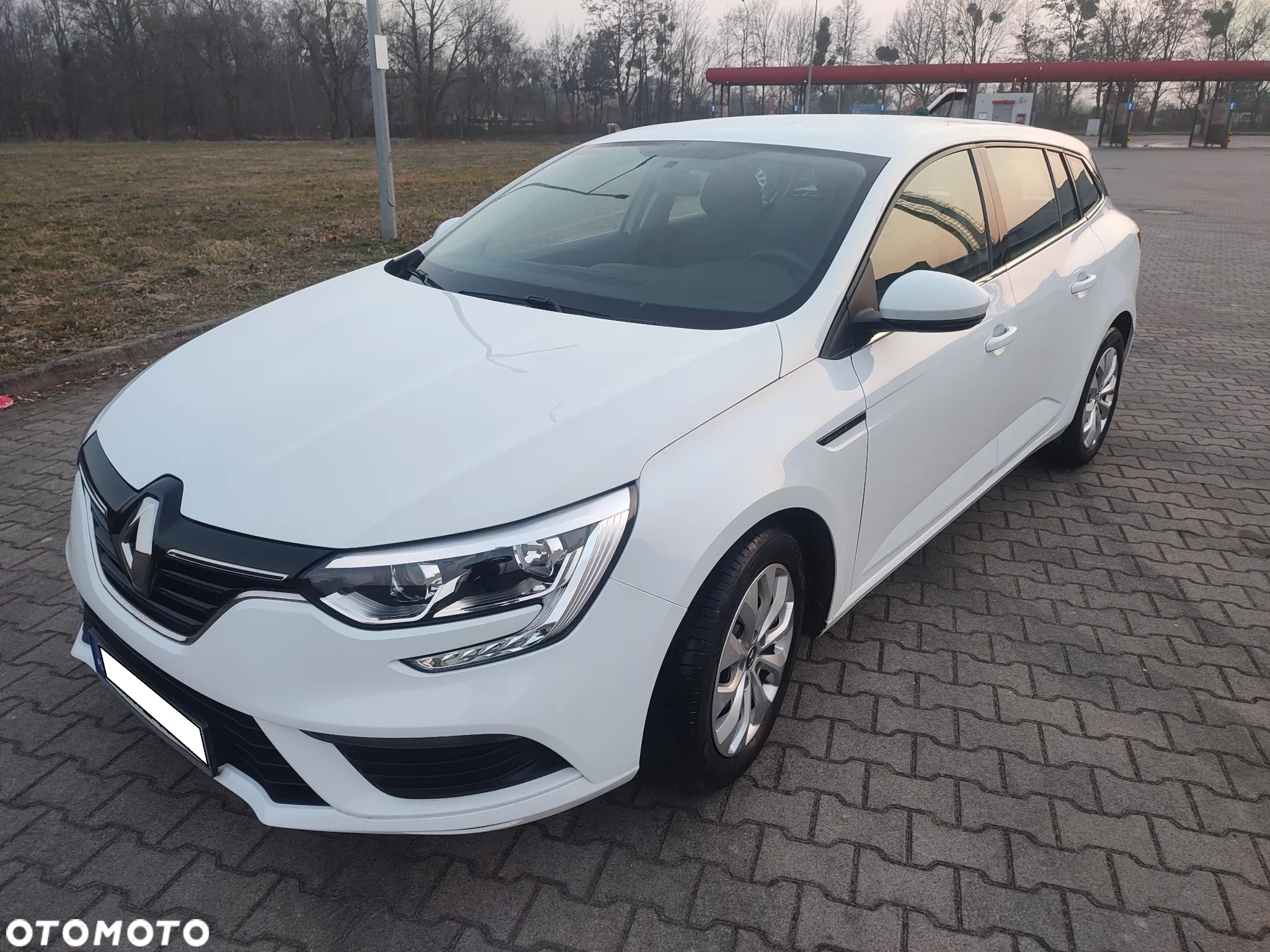 Renault Megane 1.3 TCe FAP Life - 9
