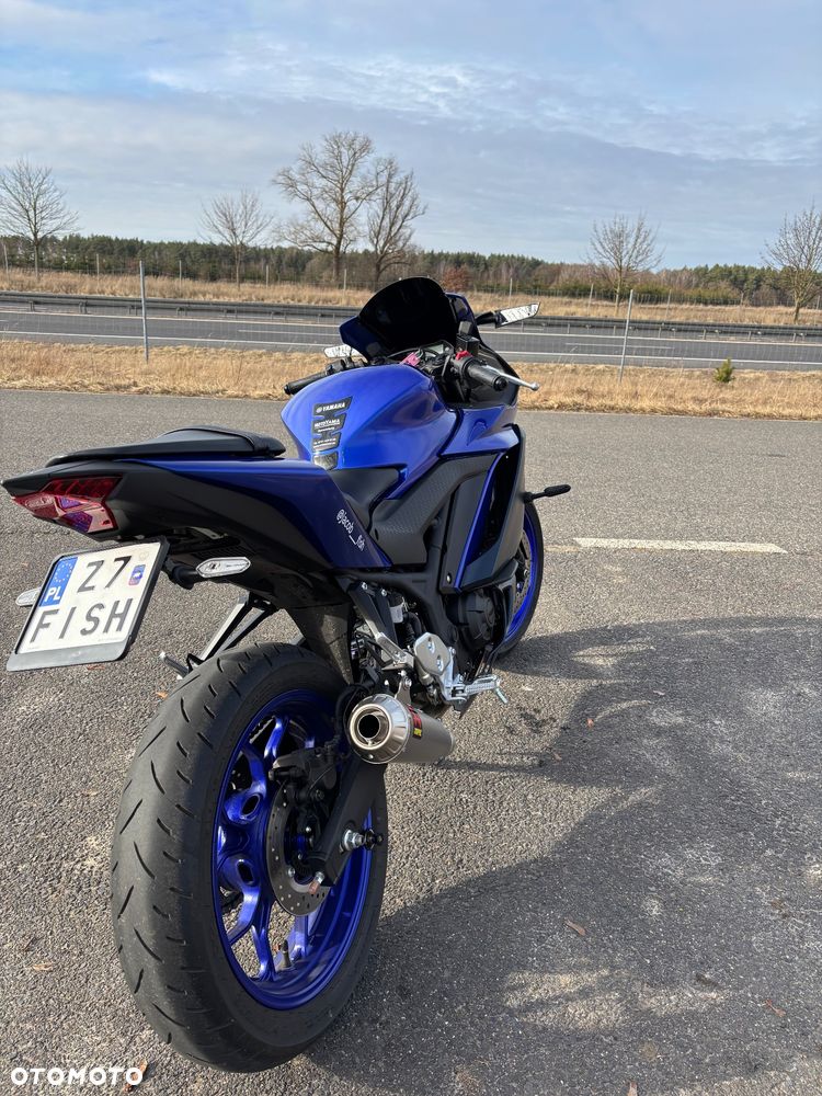 Yamaha R3 - 24
