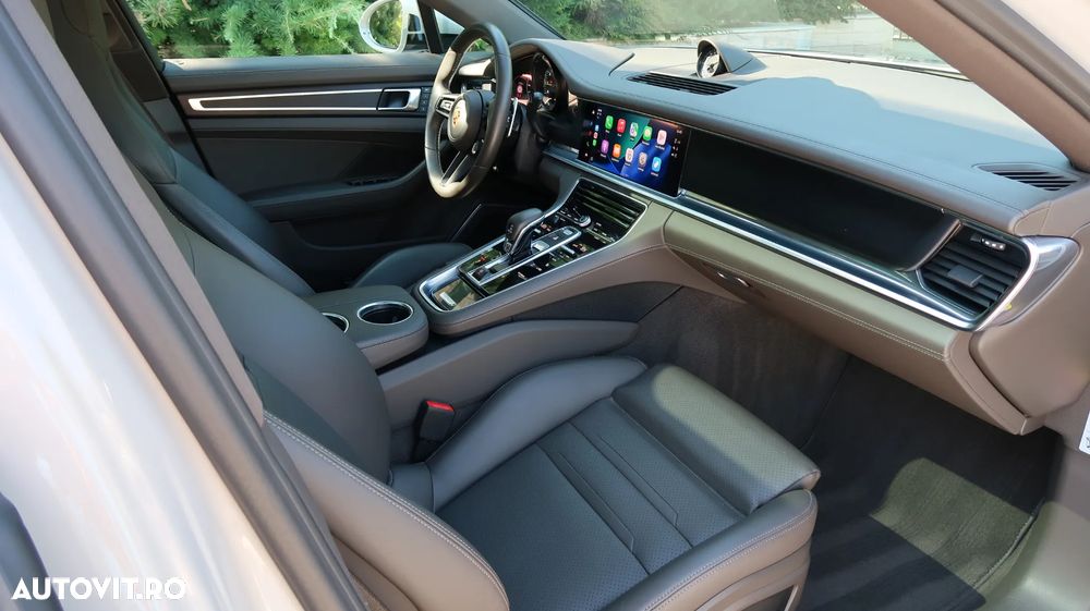 Porsche Panamera 4 E-Hybrid Platinum Edition - 14