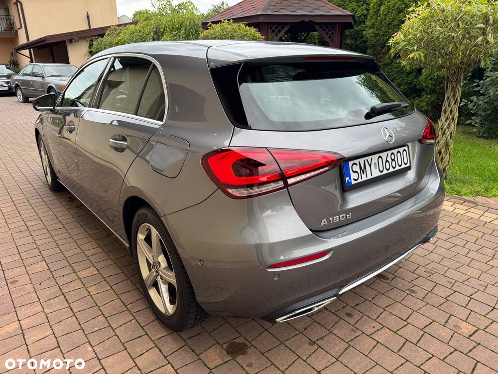 Mercedes-Benz Klasa A 180 d Style 7G-DCT - 10