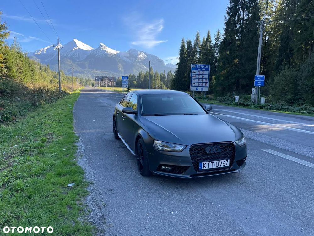 Audi A4 Limousine - 3