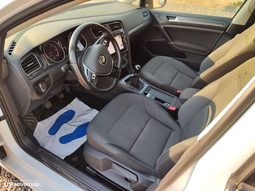 VW Golf 1.6 TDI Confortline - 7