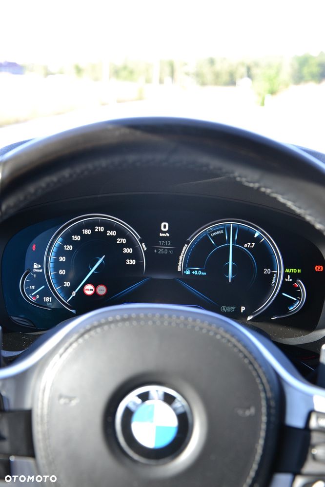 BMW Seria 5 520d M Sport - 14