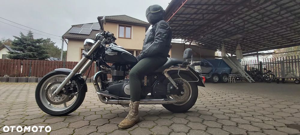 Triumph Speedmaster - 10