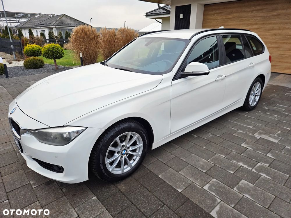 BMW Seria 3 318d Blue Performance - 9
