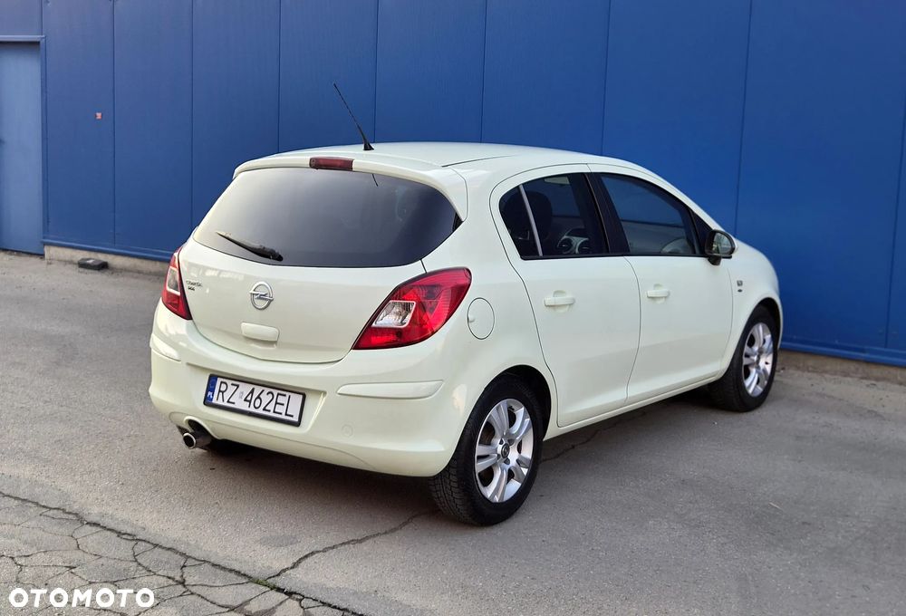 Opel Corsa 1.4 16V Satellite - 14