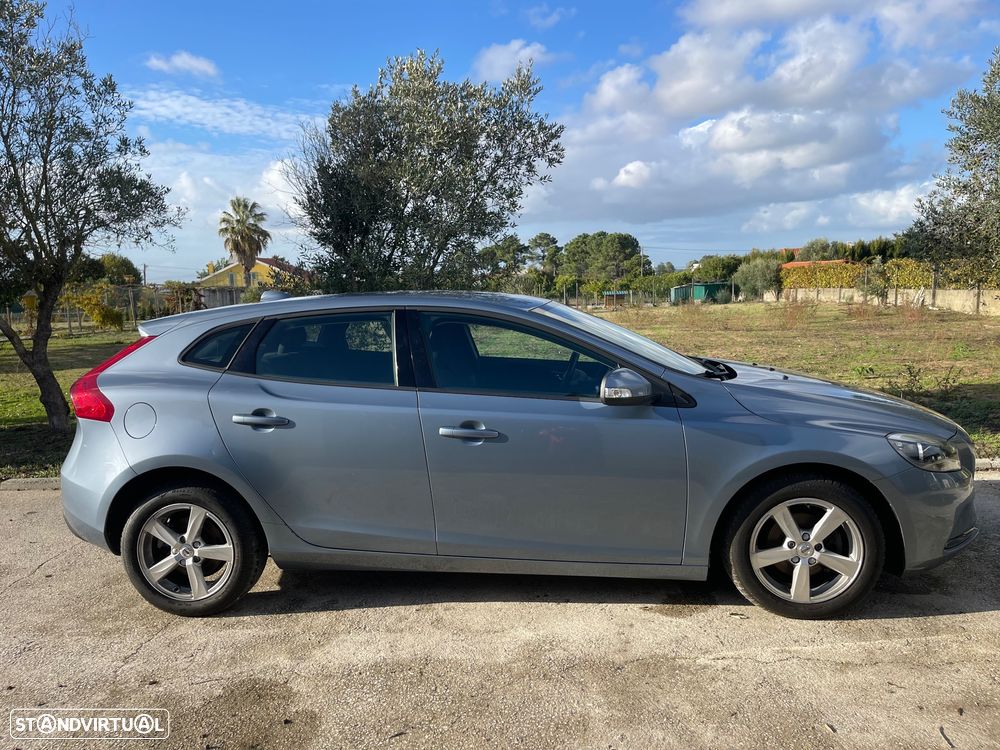 Volvo V40 2.0 D2 Kinetic - 8