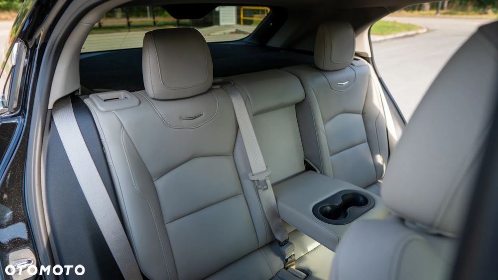 Cadillac XT4 350T AWD Luxury - 14