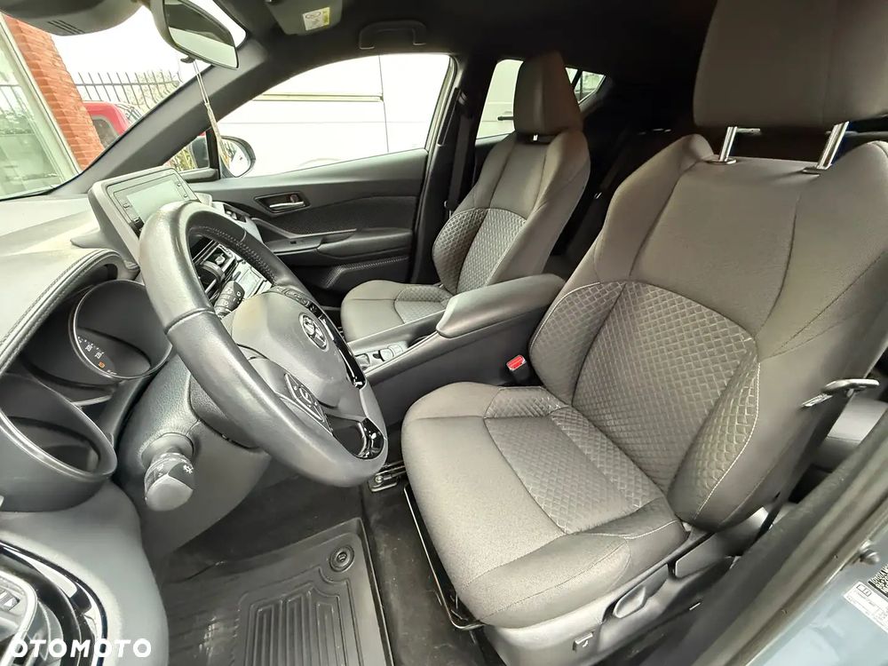 Toyota C-HR 1.8 Hybrid Dynamic - 10